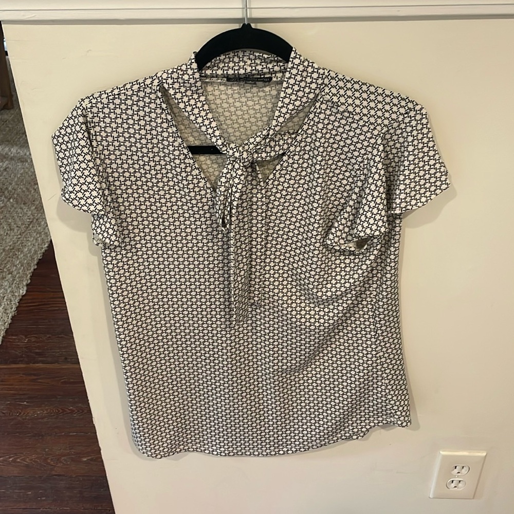 Tie in front work top! Size S